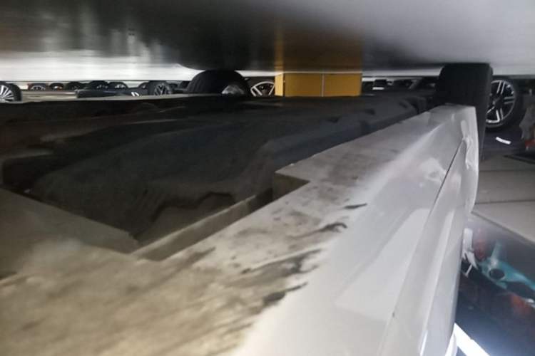 Used Cadillac CT5 2024 28T Luxury Pro Trim Right Side Sill