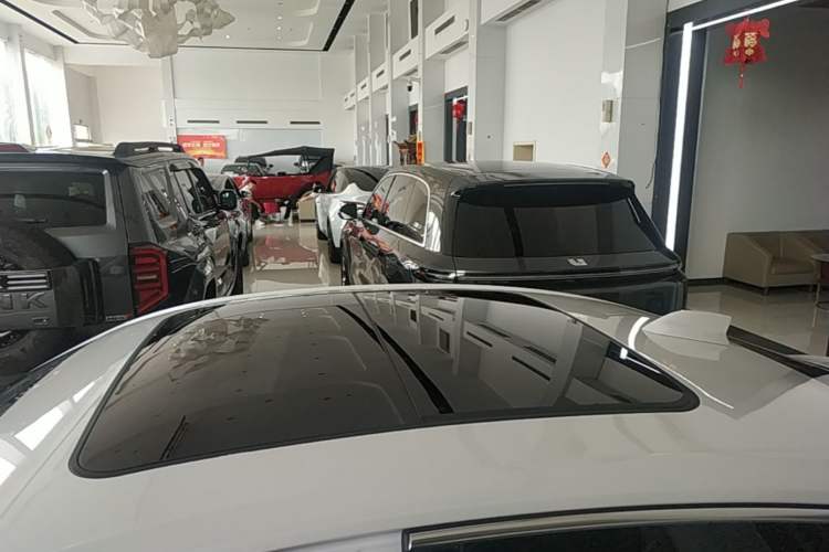 Used Cadillac CT5 2024 28T Luxury Pro Trim Roof