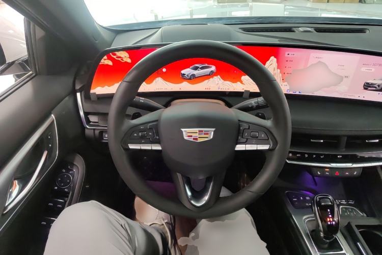 Used Cadillac CT5 2024 28T Luxury Pro Trim Steering Wheel