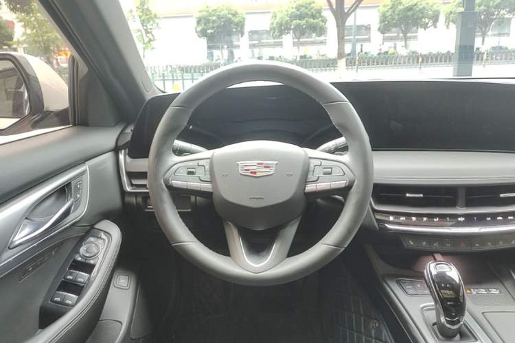 Used Cadillac CT5 2024 28T Prestige Edition Steering Wheel