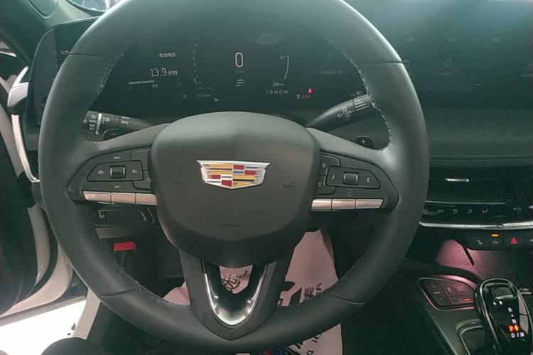 Used Cadillac CT5 2024 28T Luxury Pro Trim Steering Wheel