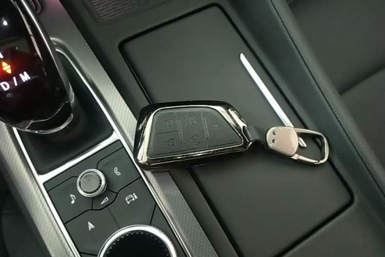 Used Cadillac CT5 2024 28T Luxury Pro Trim Vehicle Key