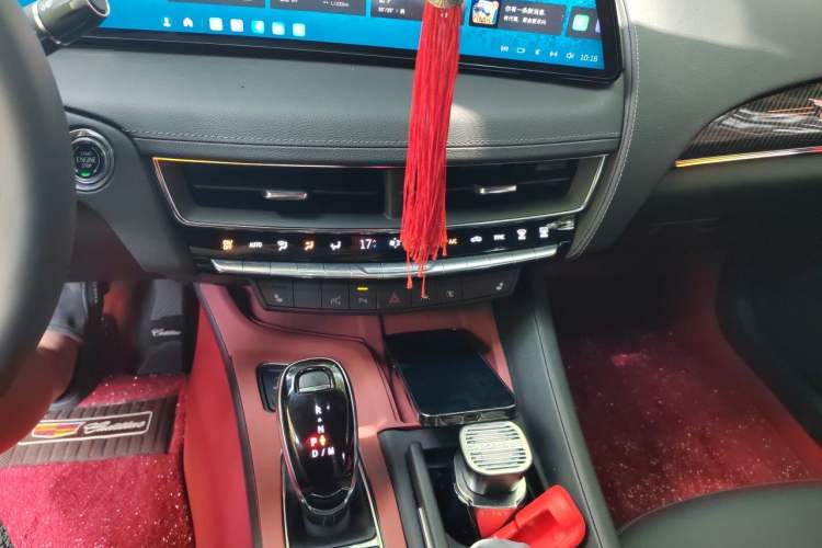 Used Cadillac CT5 2025 28T Urban Sport Edition Audio And AC Panel