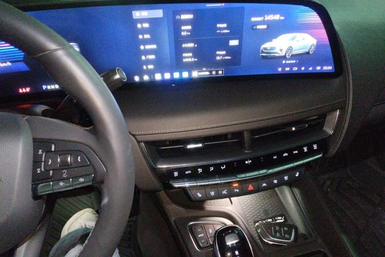Used Cadillac CT5 2025 28T Track Performance Edition Audio And AC Panel