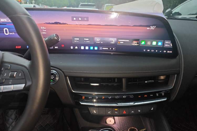 Used Cadillac CT5 2025 28T Urban Sport Edition Audio And AC Panel