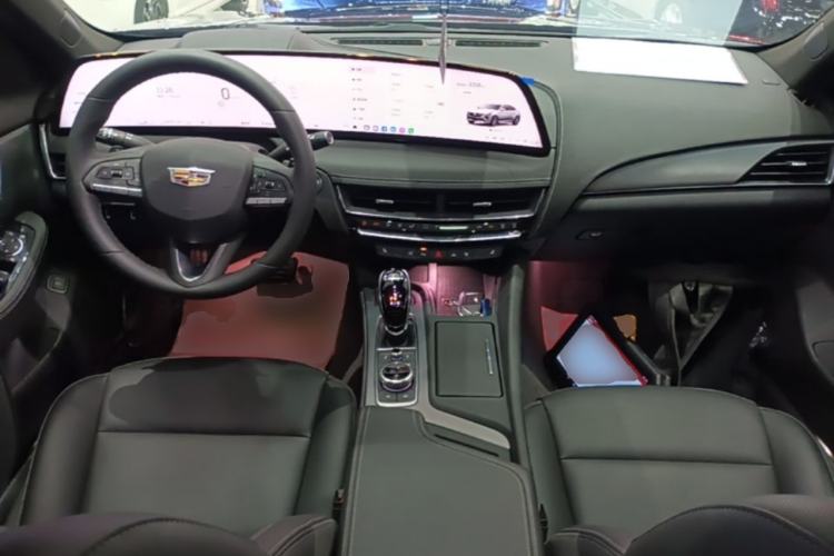 Used Cadillac CT5 2025 28T Urban Sport Edition Center Console