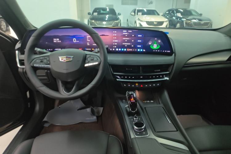 Used Cadillac CT5 2025 28T Track Performance Edition Center Console