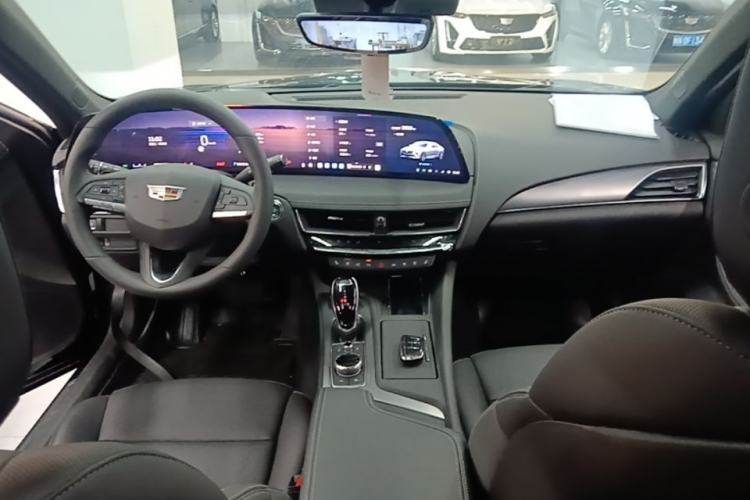 Used Cadillac CT5 2025 28T Track Performance Edition Center Console