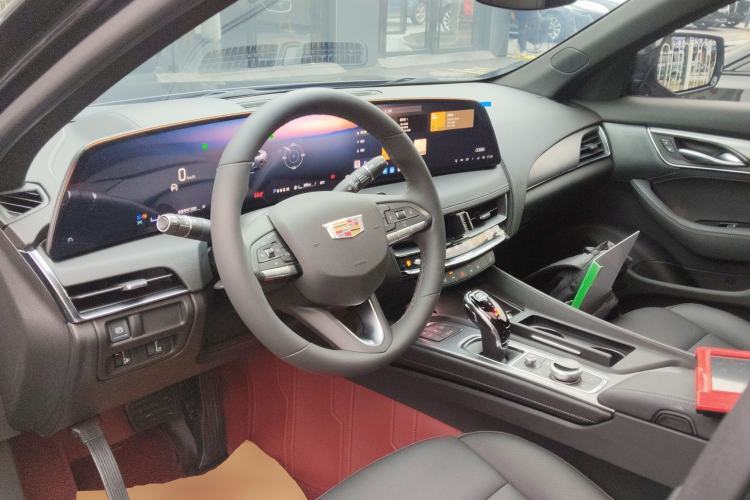 Used Cadillac CT5 2025 28T Urban Sport Edition Center Console