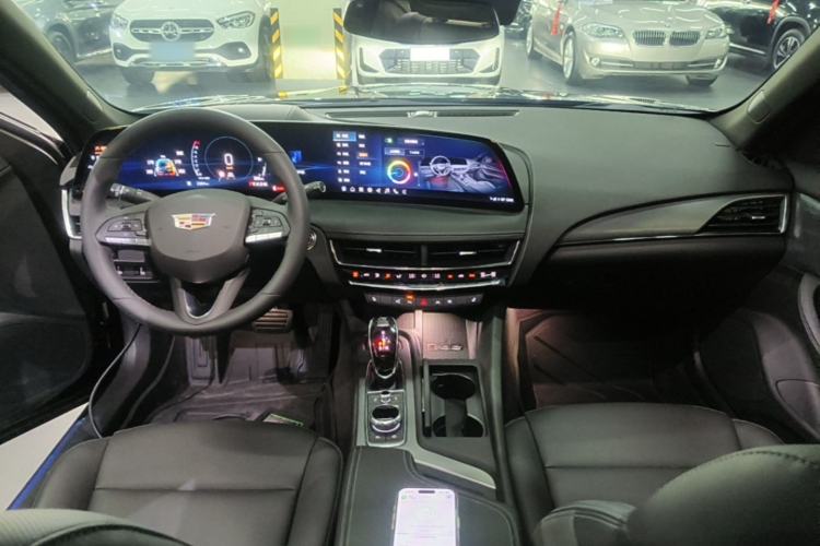 Used Cadillac CT5 2025 28T Urban Sport Edition Center Console