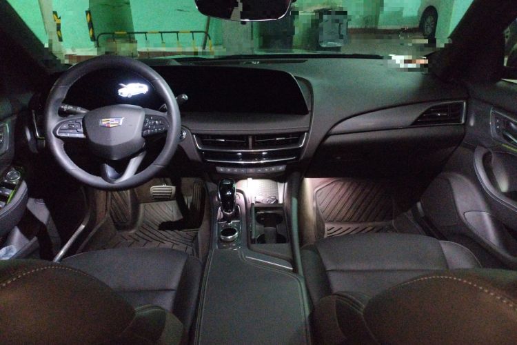 Used Cadillac CT5 2025 28T Track Performance Edition Center Console