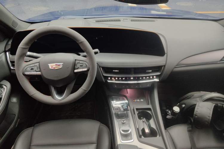 Used Cadillac CT5 2025 28T Urban Sport Edition Center Console