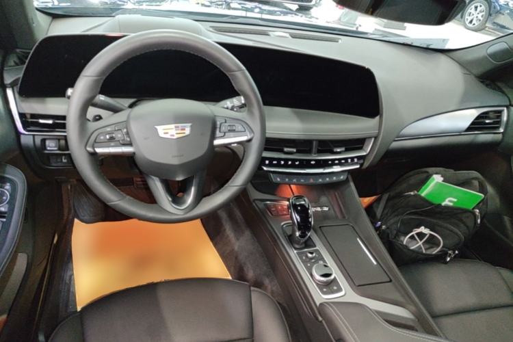 Used Cadillac CT5 2025 28T Track Performance Edition Center Console