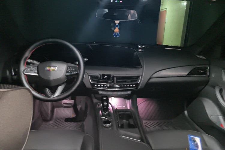 Used Cadillac CT5 2025 28T Urban Sport Edition Center Console
