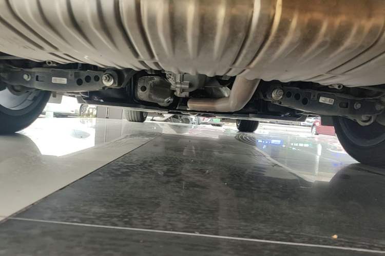 Used Cadillac CT5 2025 28T Urban Sport Edition Chassis Rear