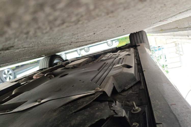 Used Cadillac CT5 2025 28T Urban Sport Edition Chassis Rear Left