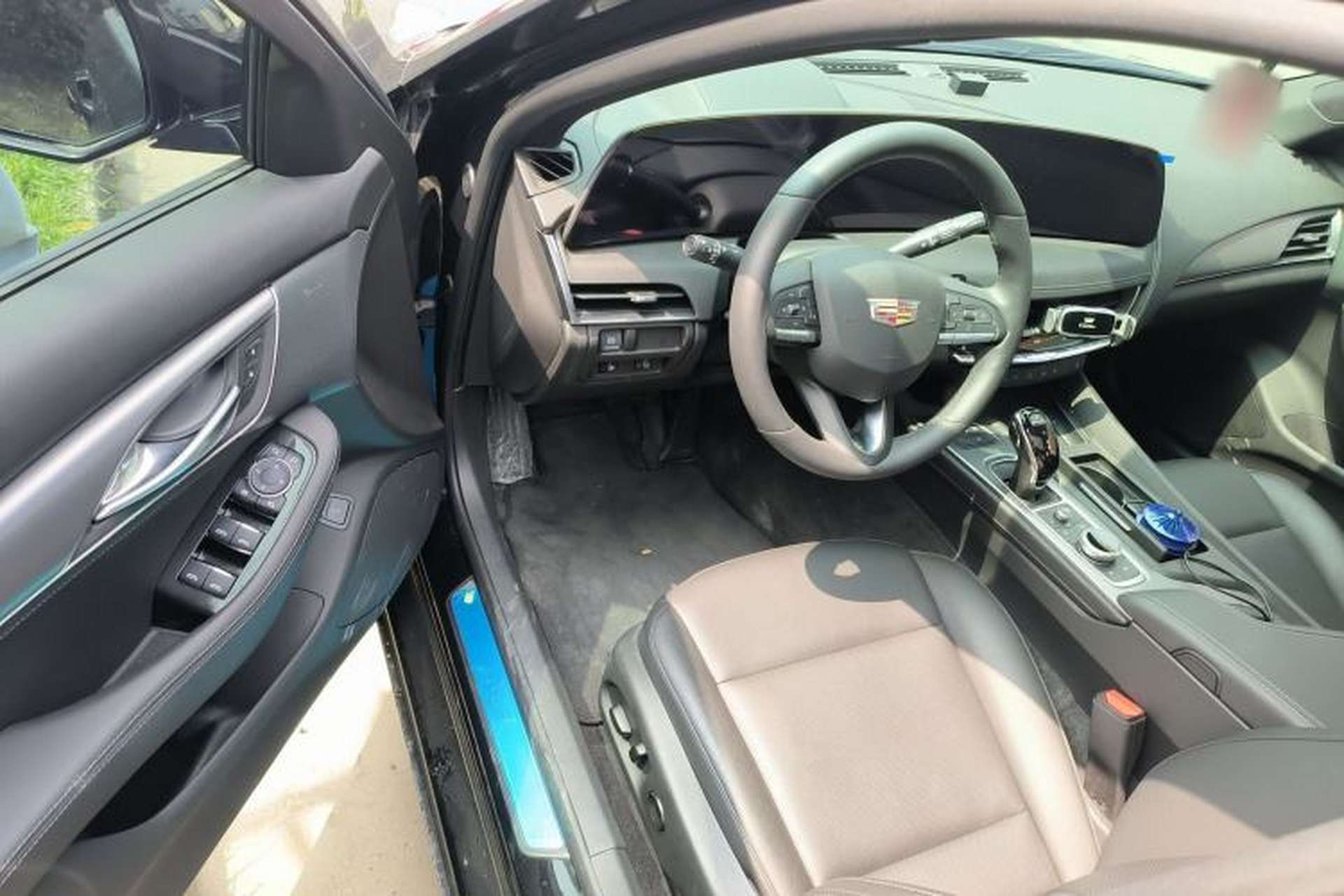 Used Cadillac CT5 2025 28T Urban Sport Edition Driver Seat