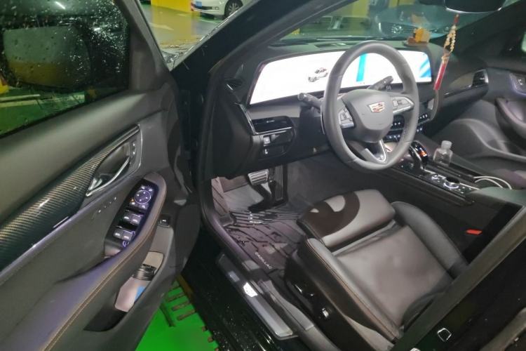 Used Cadillac CT5 2025 28T Track Performance Edition + Peak Track Optional Package Driver Seat