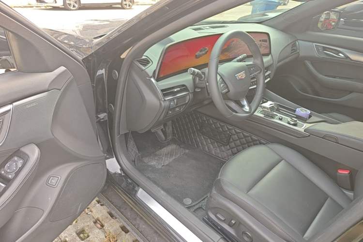 Used Cadillac CT5 2025 28T Urban Sport Edition Driver Seat