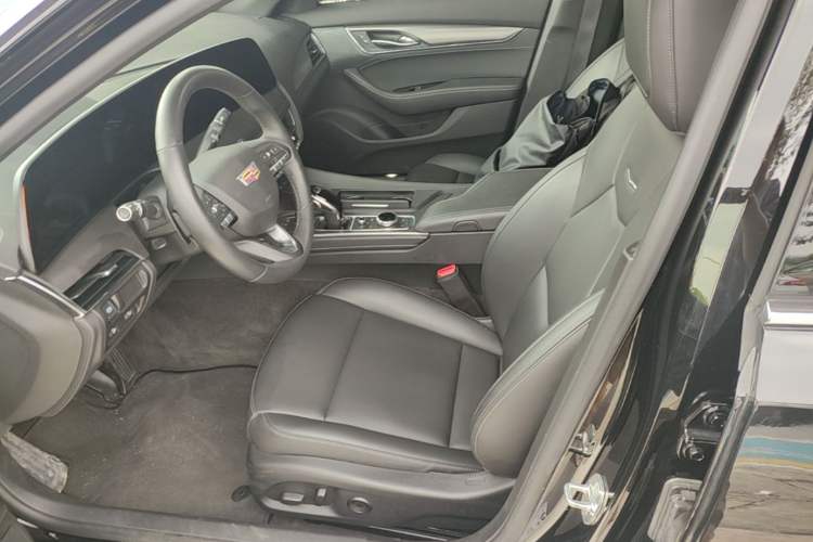 Used Cadillac CT5 2025 28T Urban Sport Edition Driver Seat