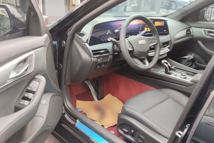 Used Cadillac CT5 2025 28T Urban Sport Edition Driver Seat