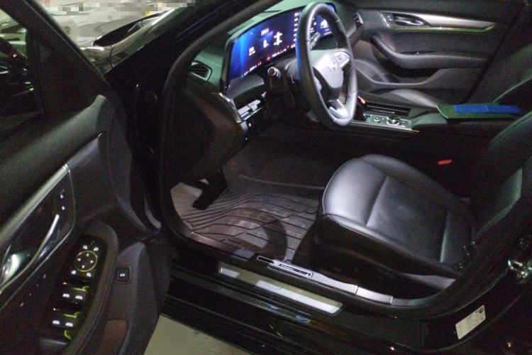 Used Cadillac CT5 2025 28T Track Performance Edition Driver Seat