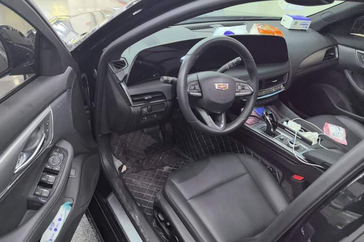 Used Cadillac CT5 2025 28T Urban Sport Edition Driver Seat