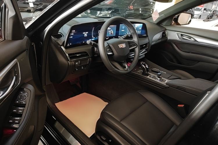 Used Cadillac CT5 2025 28T Urban Sport Edition Driver Seat