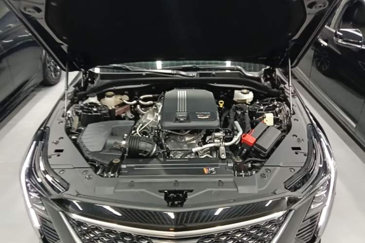 Used Cadillac CT5 2025 28T Urban Sport Edition Engine Bay