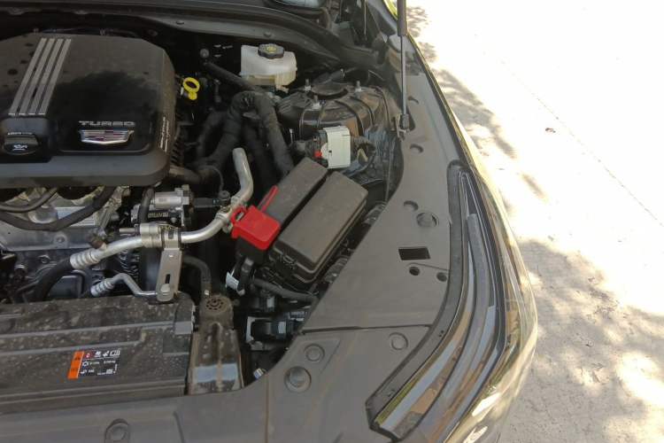 Used Cadillac CT5 2025 28T Urban Sport Edition Engine Bay Left