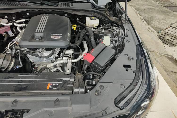 Used Cadillac CT5 2025 28T Urban Sport Edition Engine Bay Left