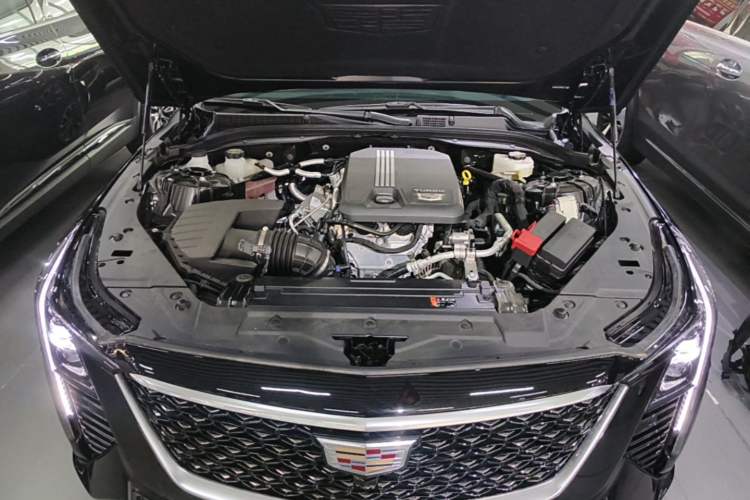 Used Cadillac CT5 2025 28T Urban Sport Edition Engine Bay