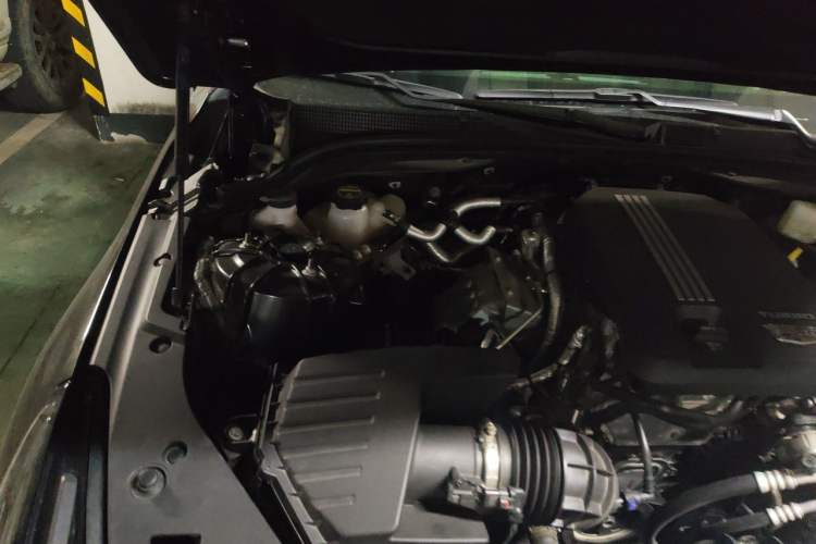Used Cadillac CT5 2025 28T Track Performance Edition Engine Bay Right