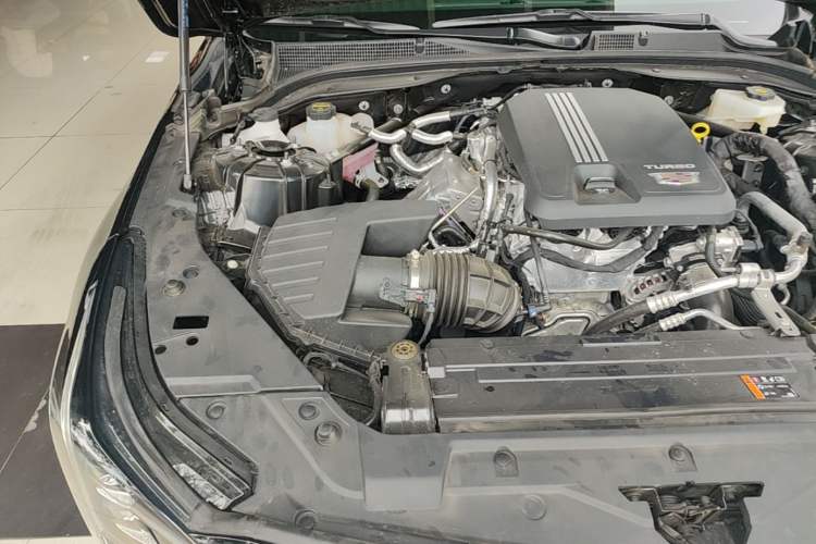 Used Cadillac CT5 2025 28T Urban Sport Edition Engine Bay Right
