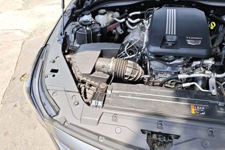 Used Cadillac CT5 2025 28T Urban Sport Edition Engine Bay Right