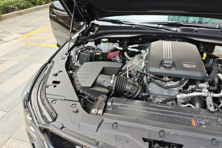 Used Cadillac CT5 2025 28T Urban Sport Edition Engine Bay Right