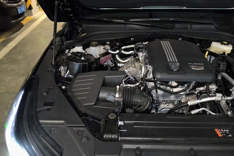 Used Cadillac CT5 2025 28T Urban Sport Edition Engine Bay Right