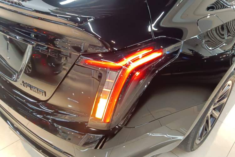Used Cadillac CT5 2025 28T Track Performance Edition Exterior 3