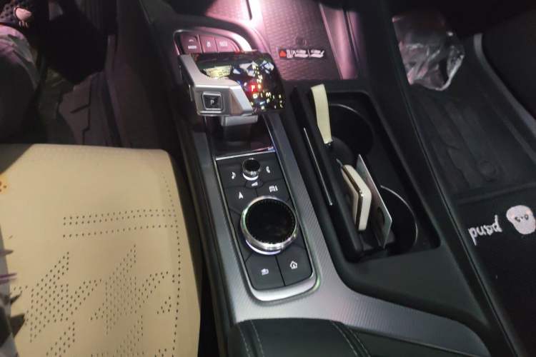 Used Cadillac CT5 2025 28T Track Performance Edition Gear Lever