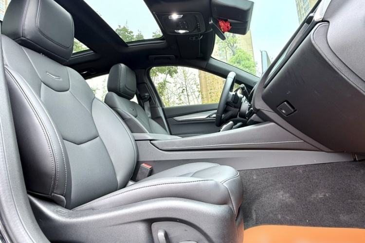 Used Cadillac CT5 2025 28T Urban Sport Edition Interior 12