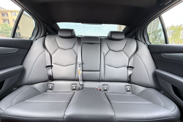 Used Cadillac CT5 2025 28T Urban Sport Edition Interior 14