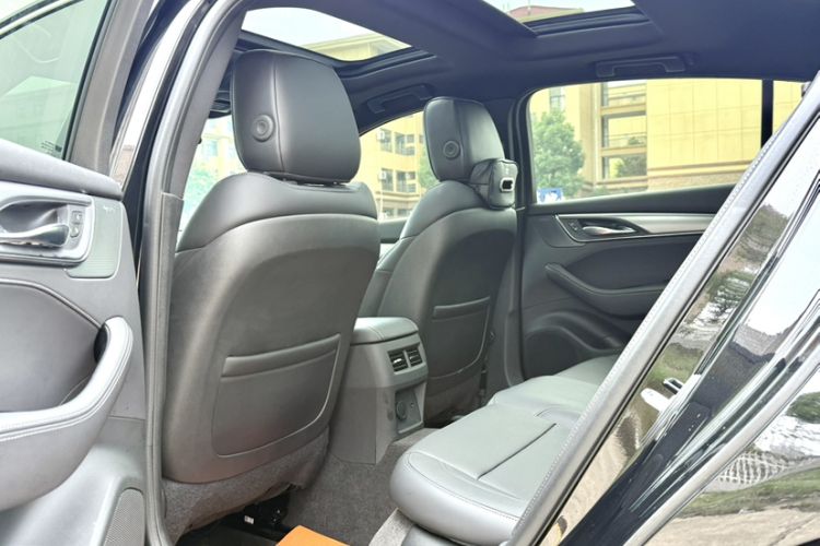 Used Cadillac CT5 2025 28T Urban Sport Edition Interior 5