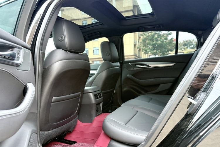 Used Cadillac CT5 2025 28T Urban Sport Edition Interior 6