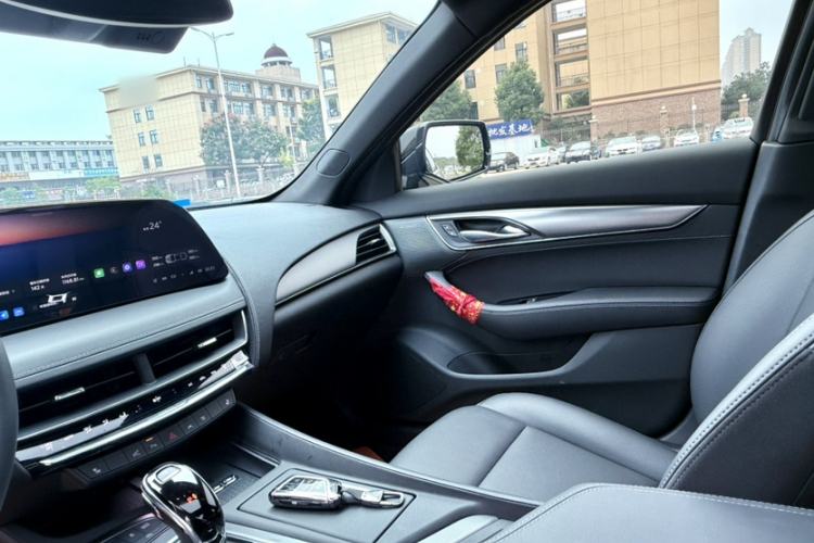 Used Cadillac CT5 2025 28T Urban Sport Edition Interior 7