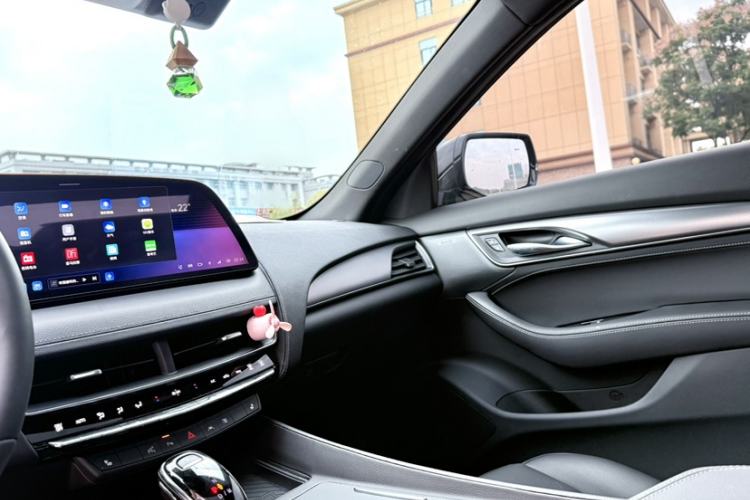 Used Cadillac CT5 2025 28T Urban Sport Edition Interior 8