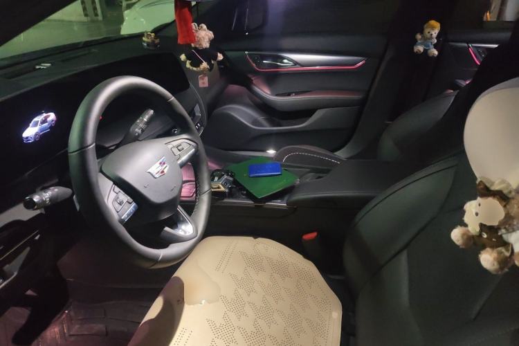 Used Cadillac CT5 2025 28T Track Performance Edition Left Front Seat