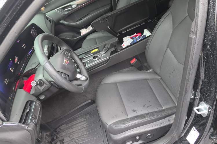 Used Cadillac CT5 2025 28T Track Performance Edition Left Front Seat