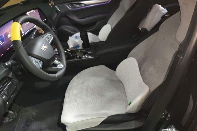 Used Cadillac CT5 2025 28T Urban Sport Edition Left Front Seat