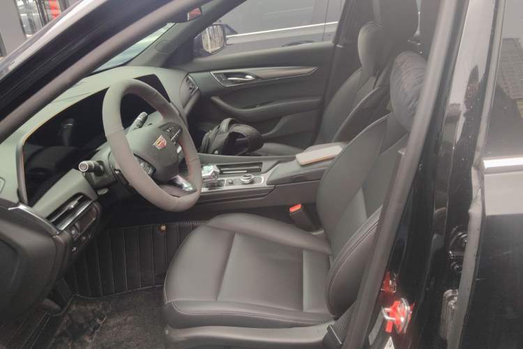 Used Cadillac CT5 2025 28T Urban Sport Edition Left Front Seat