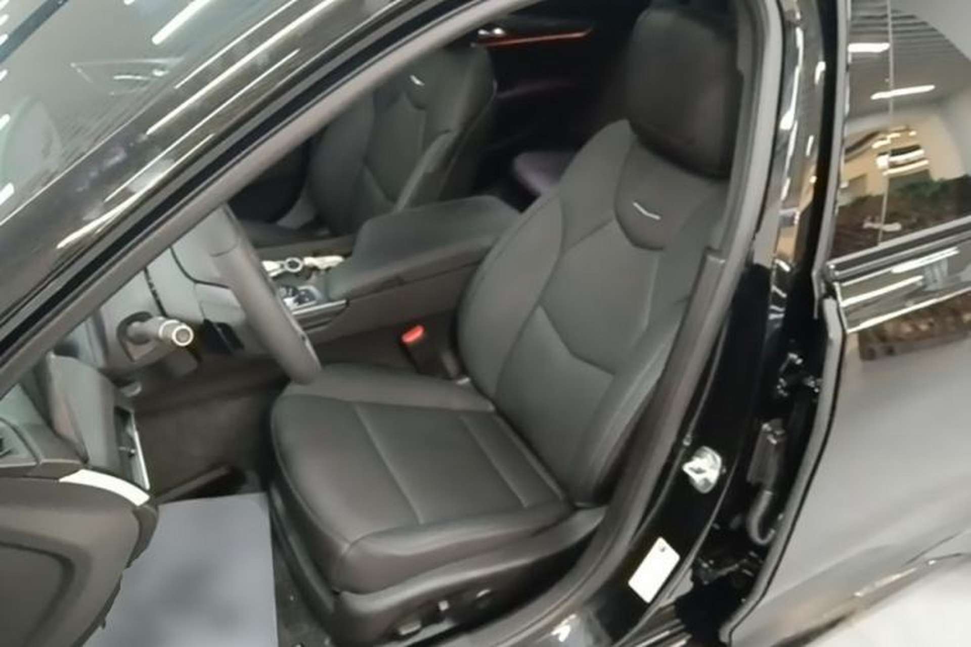 Used Cadillac CT5 2025 28T Track Performance Edition Left Front Seat